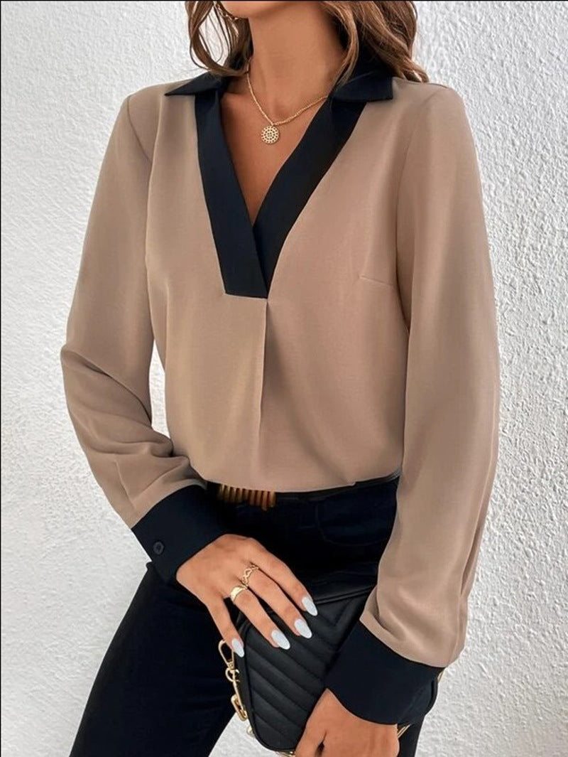 Damen-Shirt mit V-Kragen und Kontrastfarben