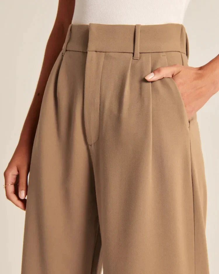 Tailored Elegance | Weit geschnittene hose