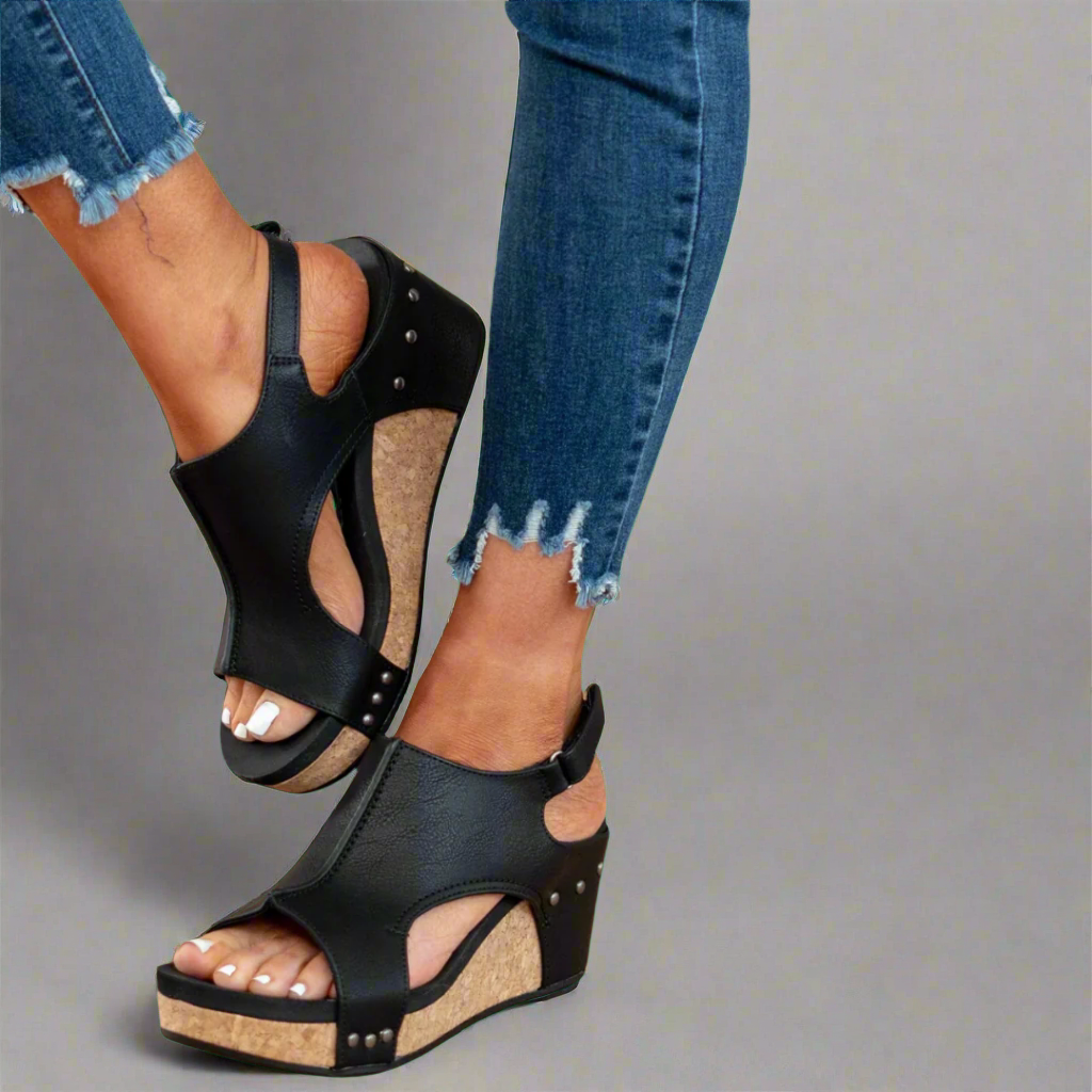 Kinga – Handgefertigte orthopädische Sandalen