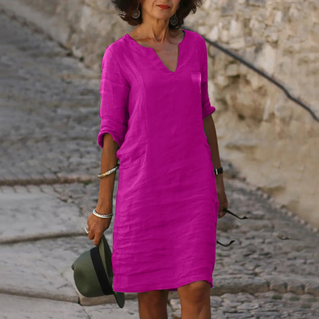 Victoria | Zeitloses V-Ausschnitt-Kleid
