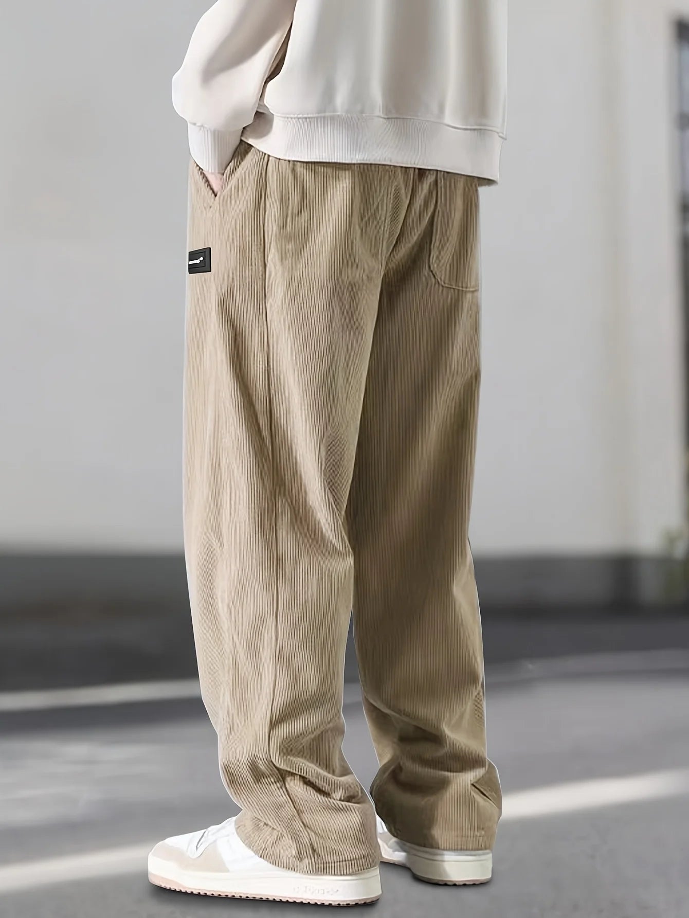 Herren Cordhose – Dehnbar, Kordelzug & Taschen