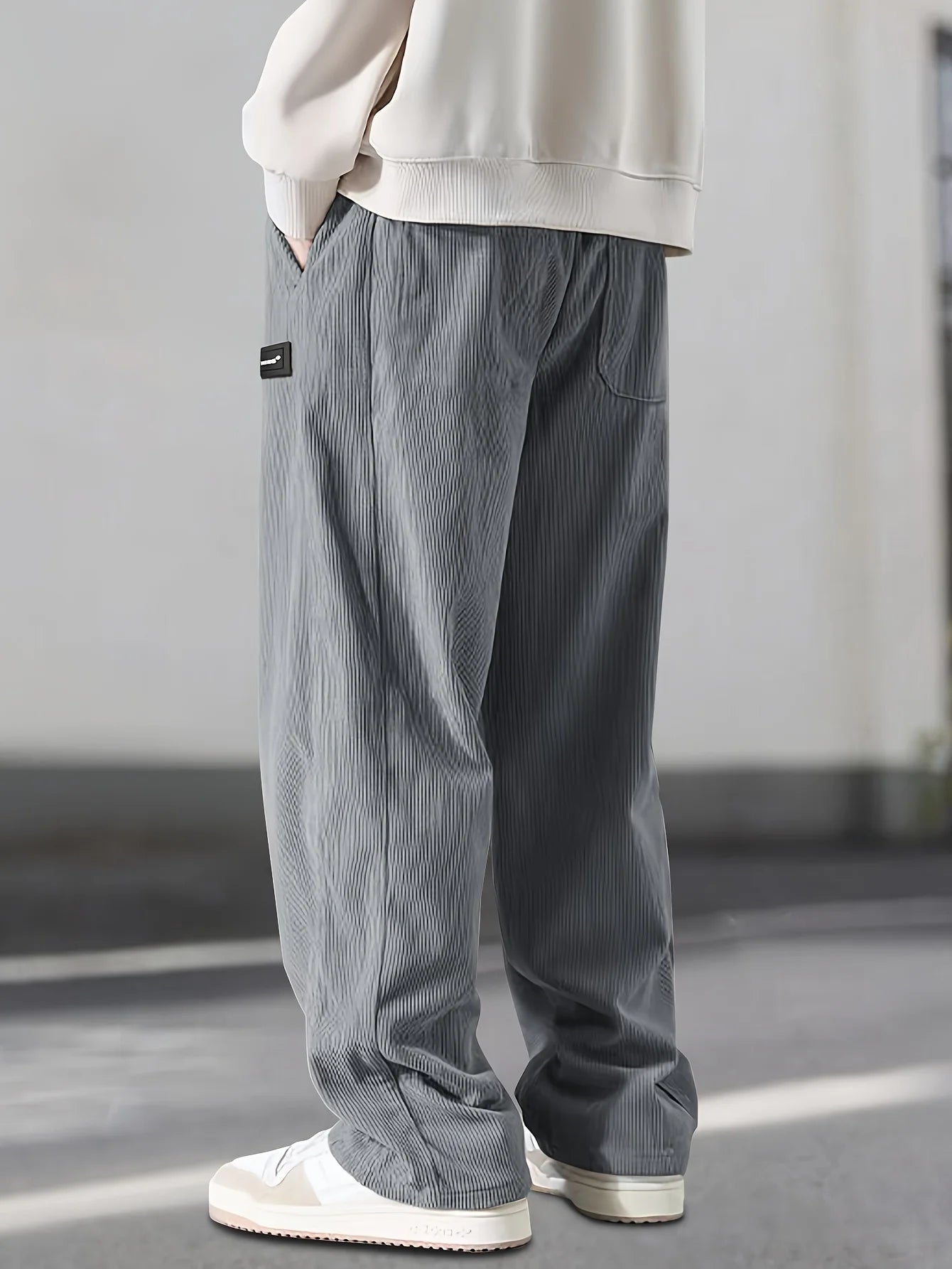 Herren Cordhose – Dehnbar, Kordelzug & Taschen
