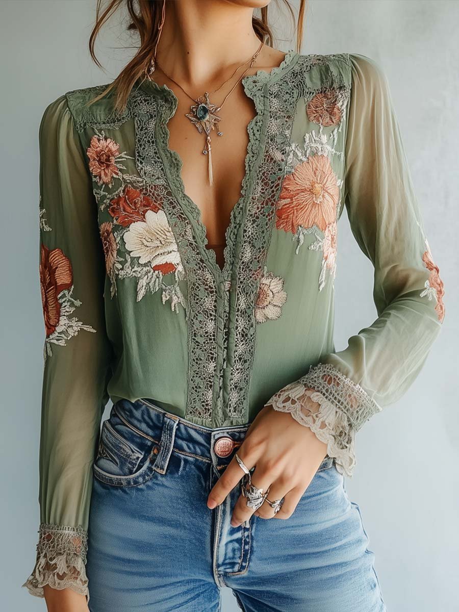 Bluse mit böhmischer Floralspitze